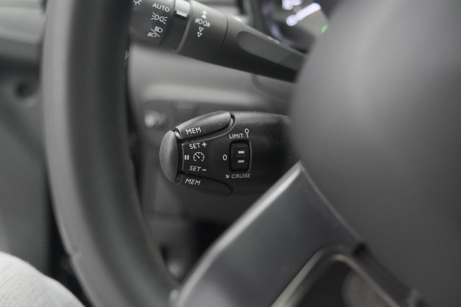 Citroën C3 PureTech 110 EAT6 Max | Apple Carplay | Parkeersensoren | 16 Inch Lichtmetalen Velgen