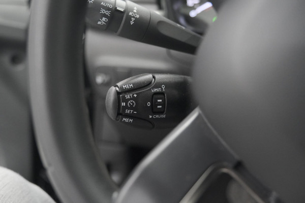 Citroën C3 PureTech 110 EAT6 Max | Apple Carplay | Parkeersensoren | 16 Inch Lichtmetalen Velgen