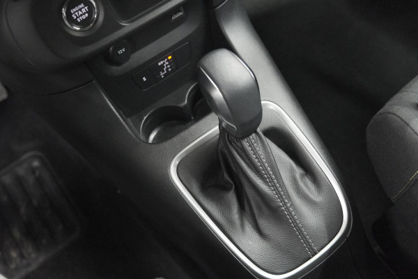 Citroën C3 PureTech 110 EAT6 Max | Apple Carplay | Parkeersensoren | 16 Inch Lichtmetalen Velgen