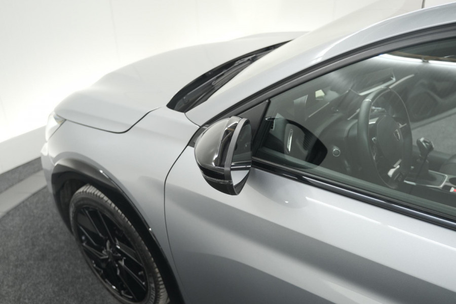 Peugeot 208 PureTech 100 GT Dark Edition | Camera | Navigatie | Apple Carplay | Parkeersensoren