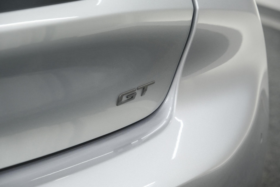 Peugeot 208 PureTech 100 GT Dark Edition | Camera | Navigatie | Apple Carplay | Parkeersensoren