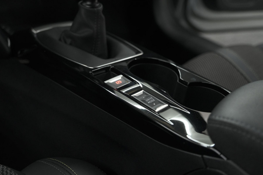 Peugeot 208 PureTech 100 GT Dark Edition | Camera | Navigatie | Apple Carplay | Parkeersensoren