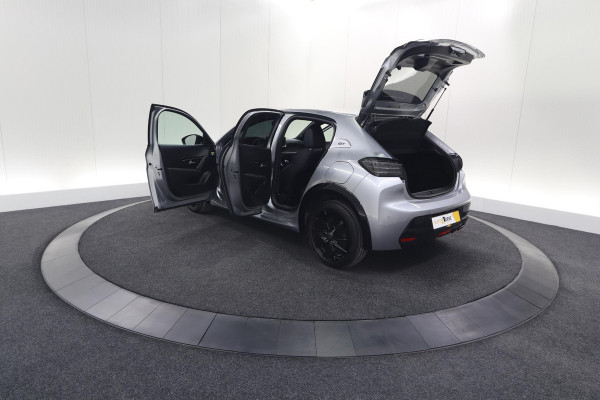 Peugeot 208 PureTech 100 GT Dark Edition | Camera | Navigatie | Apple Carplay | Parkeersensoren