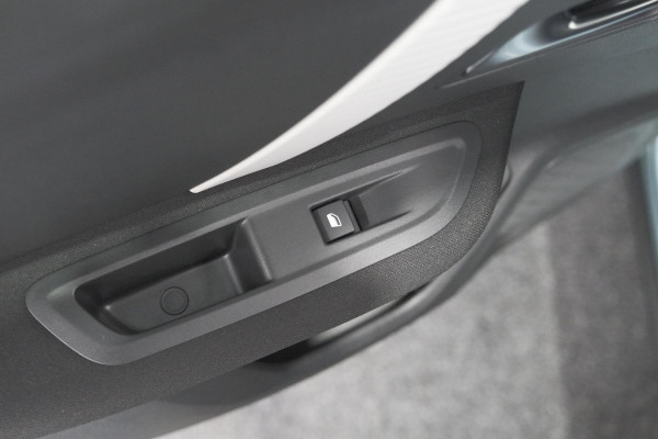 Citroën C4 Puretech 130 Plus | Camera | Apple Carplay | Parkeersensoren