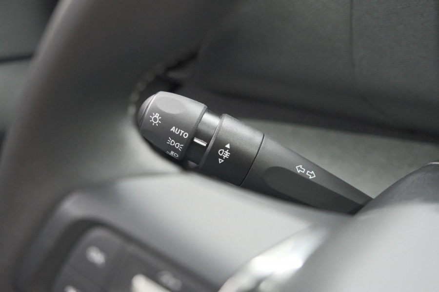 Citroën C4 Puretech 130 Plus | Camera | Apple Carplay | Parkeersensoren