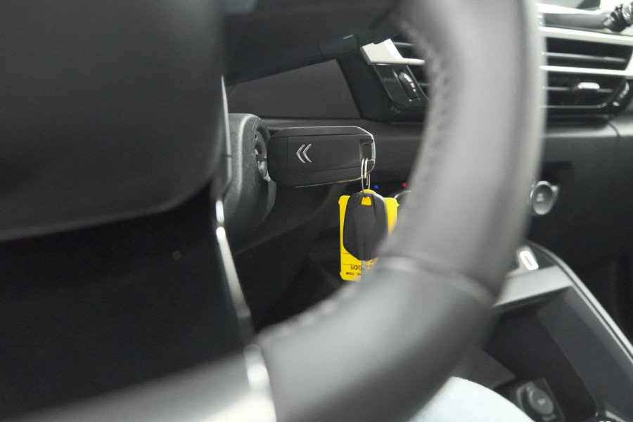 Citroën C4 Puretech 130 Plus | Camera | Apple Carplay | Parkeersensoren