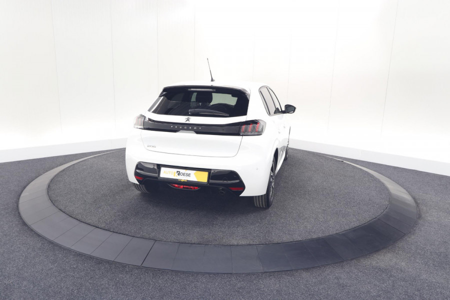 Peugeot 208 PureTech 100 Allure Pack | Camera | Adaptieve Cruise Control | Apple Carplay | Stoelverwarming