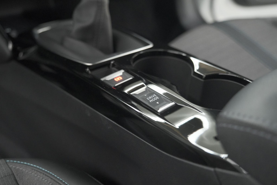 Peugeot 208 PureTech 100 Allure Pack | Camera | Adaptieve Cruise Control | Apple Carplay | Stoelverwarming