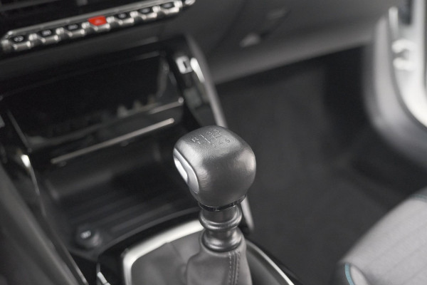 Peugeot 208 PureTech 100 Allure Pack | Camera | Adaptieve Cruise Control | Apple Carplay | Stoelverwarming