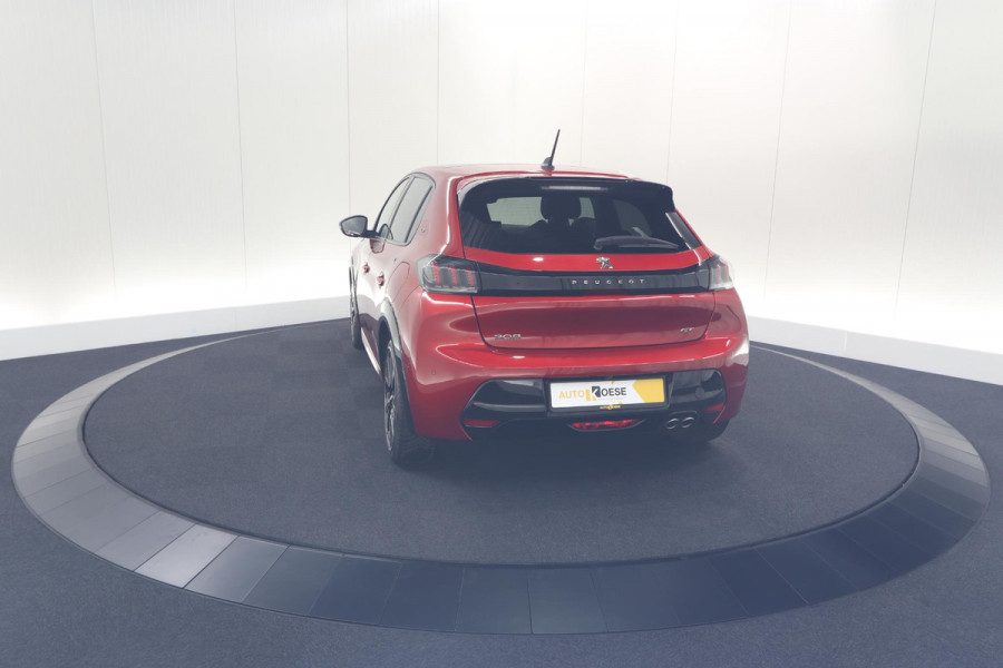 Peugeot 208 PureTech 130 EAT8 GT | Panoramadak | Camera | Apple Carplay | Stoelverwarming
