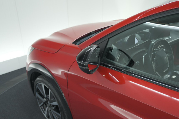 Peugeot 208 PureTech 130 EAT8 GT | Panoramadak | Camera | Apple Carplay | Stoelverwarming