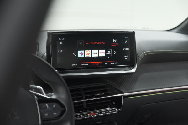 Peugeot 208 PureTech 130 EAT8 GT | Panoramadak | Camera | Apple Carplay | Stoelverwarming