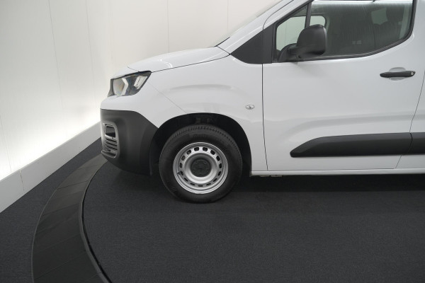 Peugeot Partner 1.5 BlueHDi 100 S&S L1 | Trekhaak | Apple Carplay | Laadruimte Pakket | 3 Zitplaatsen