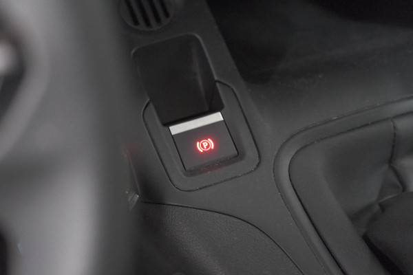 Peugeot Partner 1.5 BlueHDi 100 S&S L1 | Trekhaak | Apple Carplay | Laadruimte Pakket | 3 Zitplaatsen