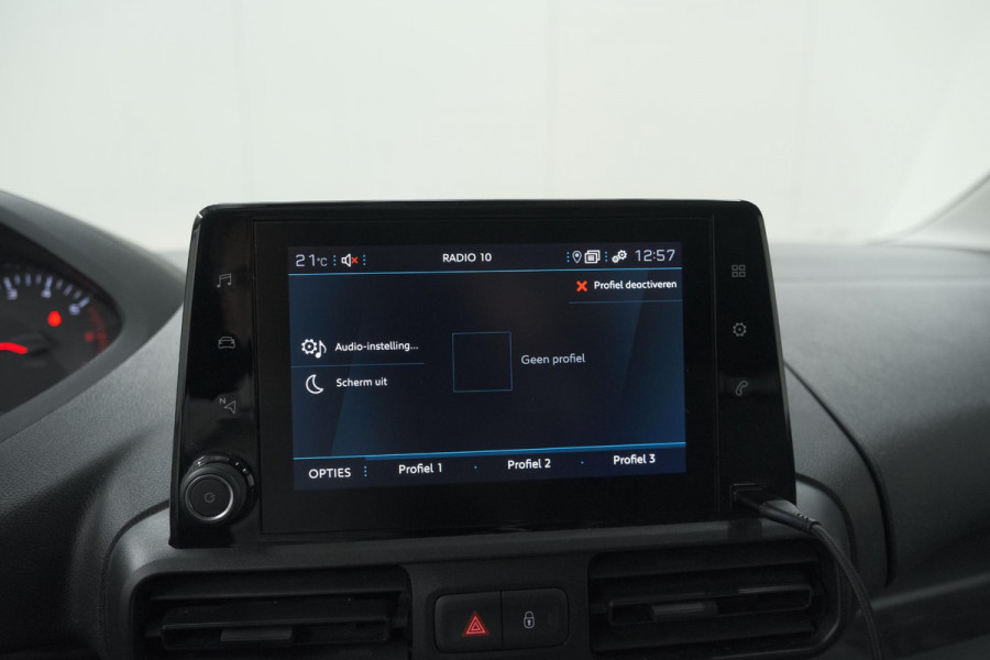 Peugeot Partner 1.5 BlueHDi 100 S&S L1 | Trekhaak | Apple Carplay | Laadruimte Pakket | 3 Zitplaatsen