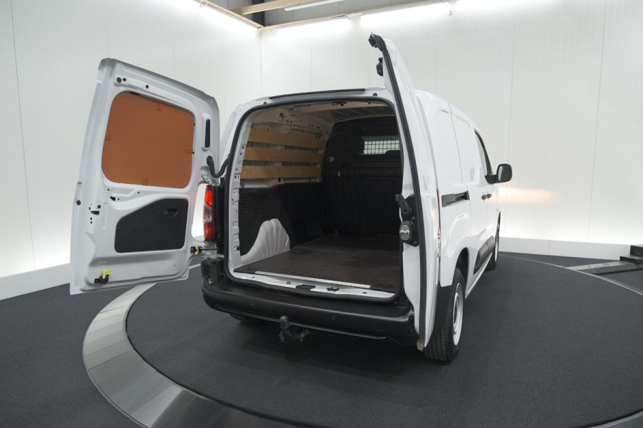 Peugeot Partner 1.5 BlueHDi 100 S&S L1 | Trekhaak | Apple Carplay | Laadruimte Pakket | 3 Zitplaatsen