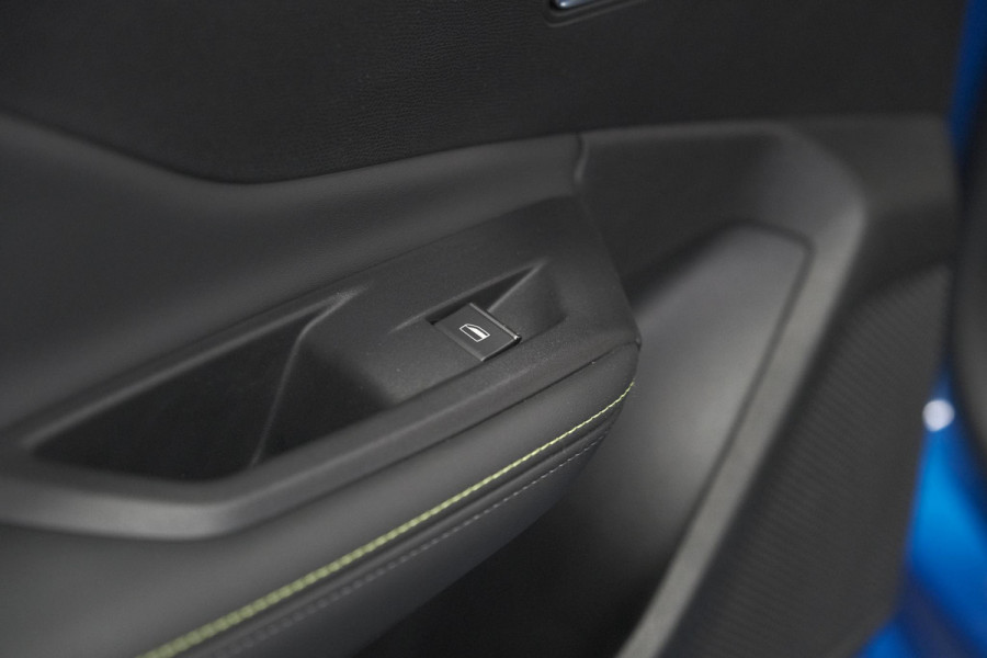 Peugeot 308 1.6 HYbrid 225 GT Pack Business | Trekhaak | 360 Camera | Adaptieve Cruise Control | Massagefunctie | Focal Audio