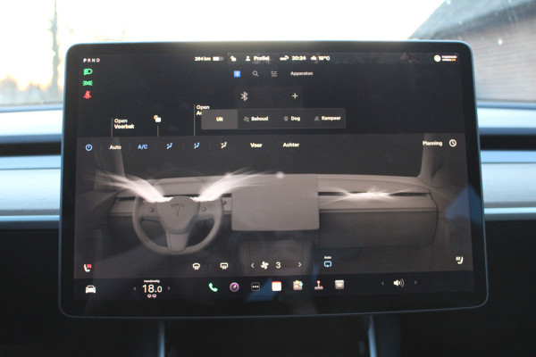 Tesla Model 3 Performance AWD 75 kWh SOh LEER NAVI PANO 105000KM!!