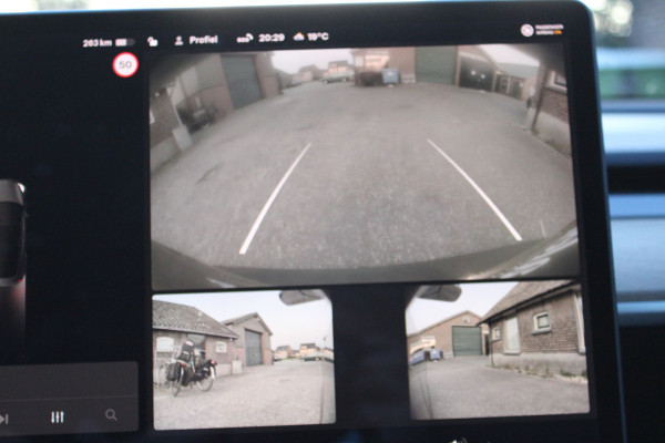 Tesla Model 3 Performance AWD 75 kWh SOh LEER NAVI PANO 105000KM!!