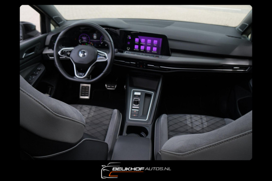 Volkswagen Golf 1.5 eTSI R-Line Pano H&K Audio Cruise Camera