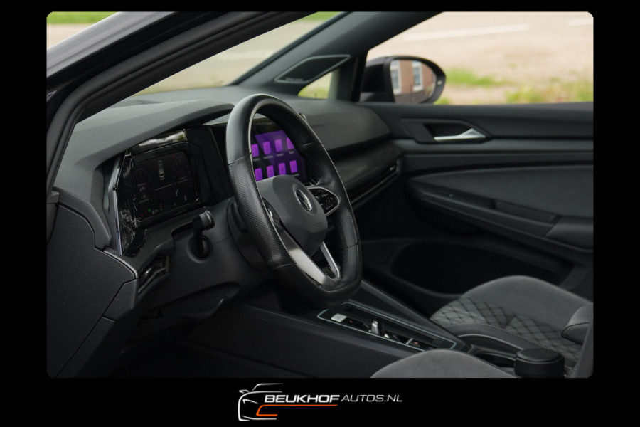 Volkswagen Golf 1.5 eTSI R-Line Pano H&K Audio Cruise Camera