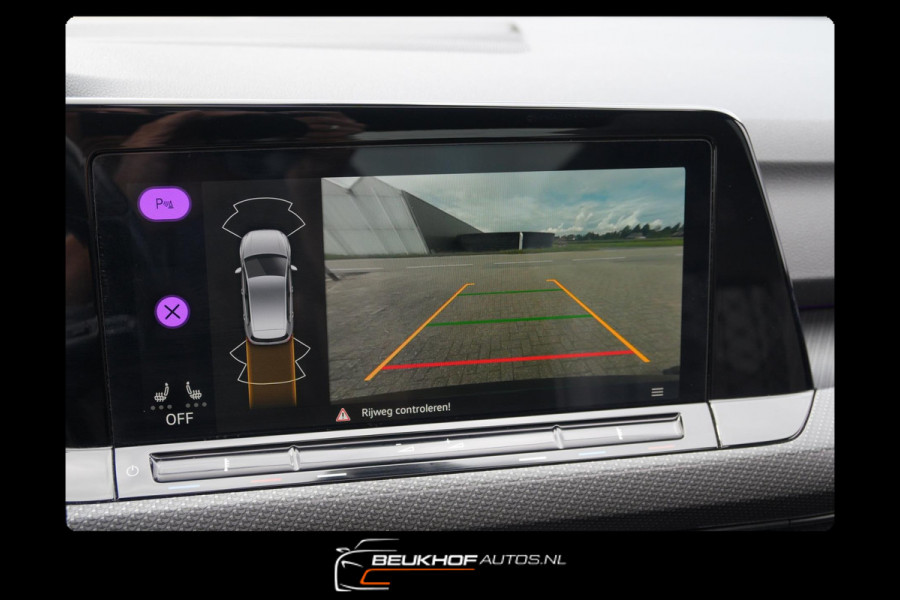 Volkswagen Golf 1.5 eTSI R-Line Pano H&K Audio Cruise Camera