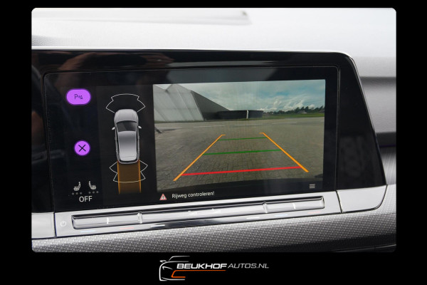 Volkswagen Golf 1.5 eTSI R-Line Pano H&K Audio Cruise Camera