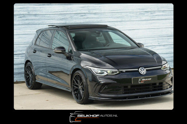 Volkswagen Golf 1.5 eTSI R-Line Pano H&K Audio Cruise Camera