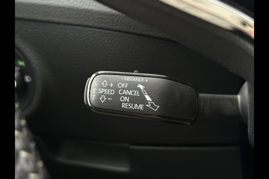 Škoda Superb Combi 1.4 TSI iV Sportline Business Panoramadak Adapt. Cruise LED Standkachel Trekhaak 19''LM