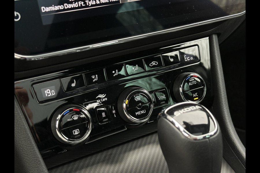 Škoda Superb Combi 1.4 TSI iV Sportline Business Panoramadak Adapt. Cruise LED Standkachel Trekhaak 19''LM