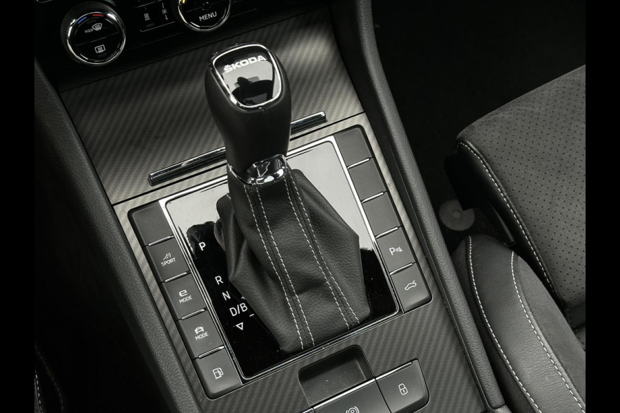 Škoda Superb Combi 1.4 TSI iV Sportline Business Panoramadak Adapt. Cruise LED Standkachel Trekhaak 19''LM