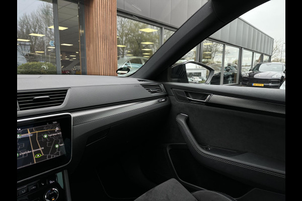 Škoda Superb Combi 1.4 TSI iV Sportline Business Panoramadak Adapt. Cruise LED Standkachel Trekhaak 19''LM