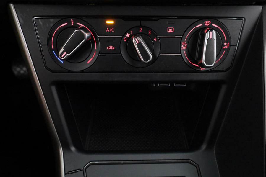 Volkswagen Polo 1.0 TSI Comfortline 95PK | Navigatie | Adaptive cruise control