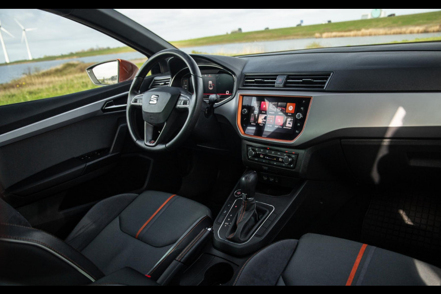 Seat Ibiza 1.0 TSI FR Business Intense AUTOMAAT / BEATS / CRUISE CONTROLE / CARPLAY