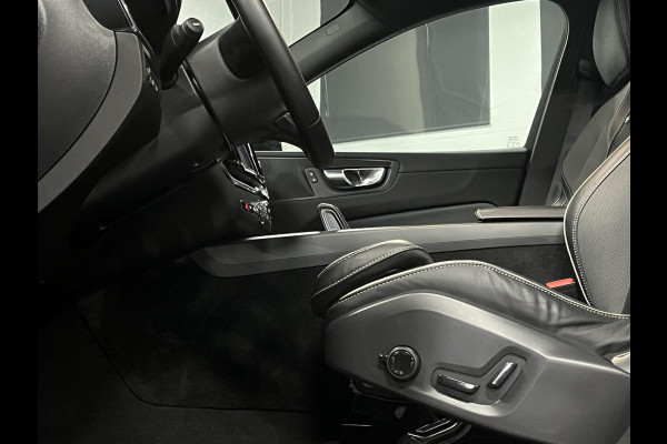 Volvo XC60 T6 Recharge Plug-in Hybrid R-Design Trekhaak | Open dak | 360 camera | Stuur-/stoelverwarming | 22'' inch wielen | Leder | Carplay