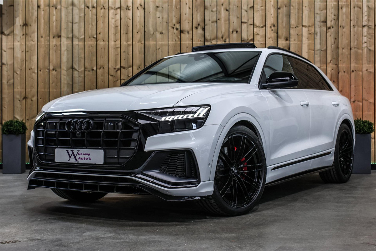 Audi Q8 60 TFSI e Quattro Competition *Pano*RS-Stoelen*B&O*Soft-Close*ABT*