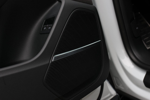 Audi Q8 60 TFSI e Quattro Competition *Pano*RS-Stoelen*B&O*Soft-Close*ABT*