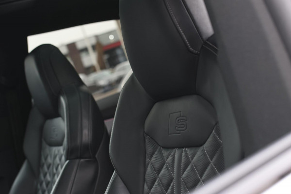 Audi Q8 60 TFSI e Quattro Competition *Pano*RS-Stoelen*B&O*Soft-Close*ABT*