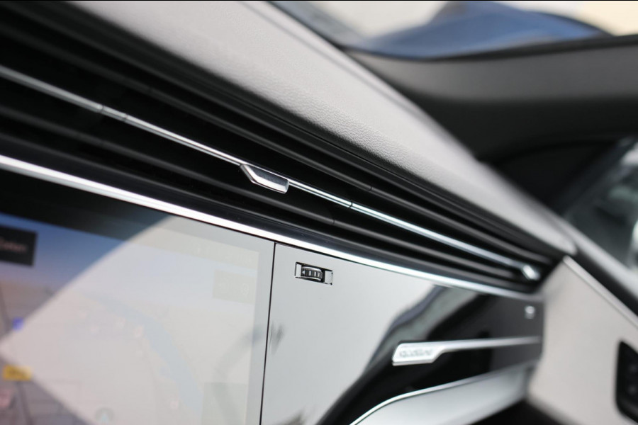 Audi Q8 60 TFSI e Quattro Competition *Pano*RS-Stoelen*B&O*Soft-Close*ABT*