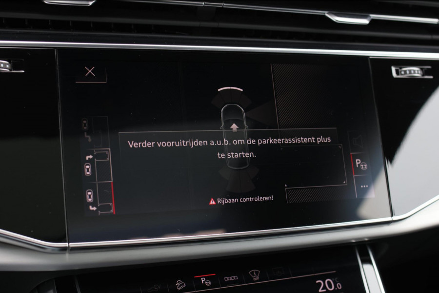 Audi Q8 60 TFSI e Quattro Competition *Pano*RS-Stoelen*B&O*Soft-Close*ABT*