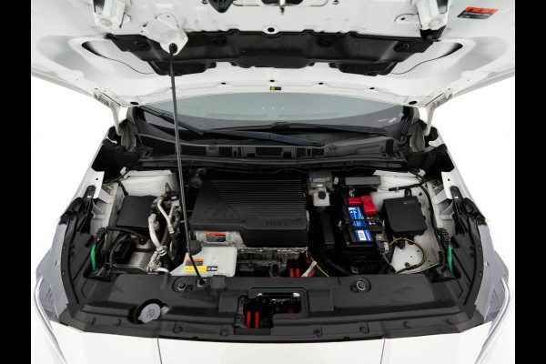 Nissan Leaf Acenta 40 kWh (INCL-BTW) Aut. *HEATPUMP | ADAPTIVE-CRUISE | KEYLESS | TOPVIEW | NAVI-FULLMAP | BLINDSPOT | DAB+ | HEATED-COMFORTSEATS | DIGI-COCKPIT | PRIVACYGLASS | 16"ALU*