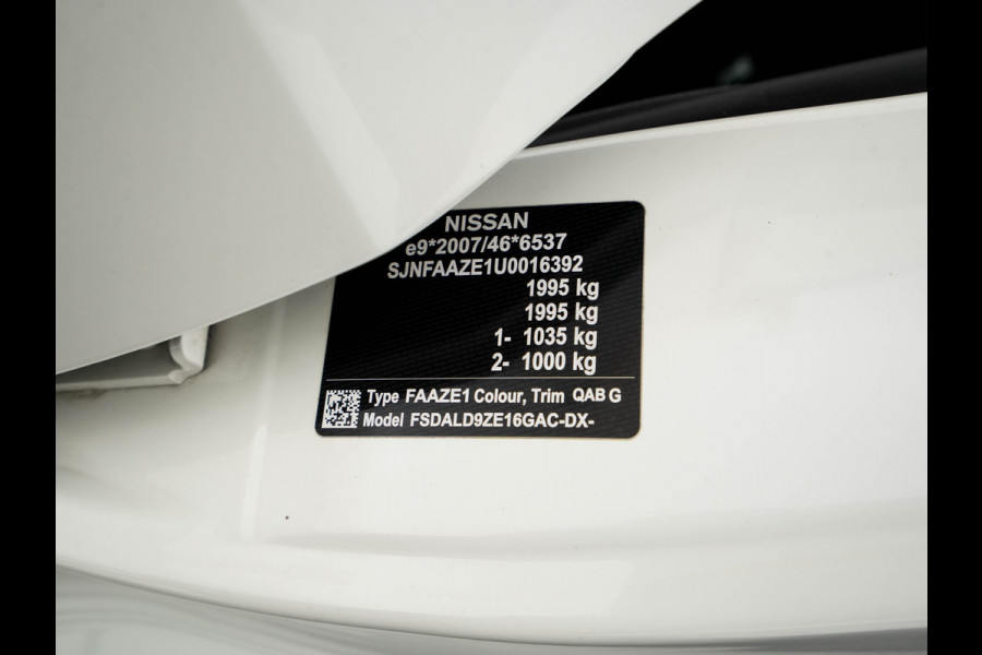 Nissan Leaf Acenta 40 kWh (INCL-BTW) Aut. *HEATPUMP | ADAPTIVE-CRUISE | KEYLESS | TOPVIEW | NAVI-FULLMAP | BLINDSPOT | DAB+ | HEATED-COMFORTSEATS | DIGI-COCKPIT | PRIVACYGLASS | 16"ALU*