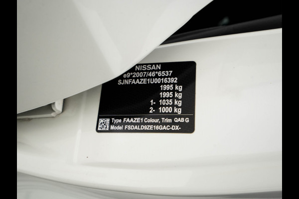 Nissan Leaf Acenta 40 kWh (INCL-BTW) Aut. *HEATPUMP | ADAPTIVE-CRUISE | KEYLESS | TOPVIEW | NAVI-FULLMAP | BLINDSPOT | DAB+ | HEATED-COMFORTSEATS | DIGI-COCKPIT | PRIVACYGLASS | 16"ALU*