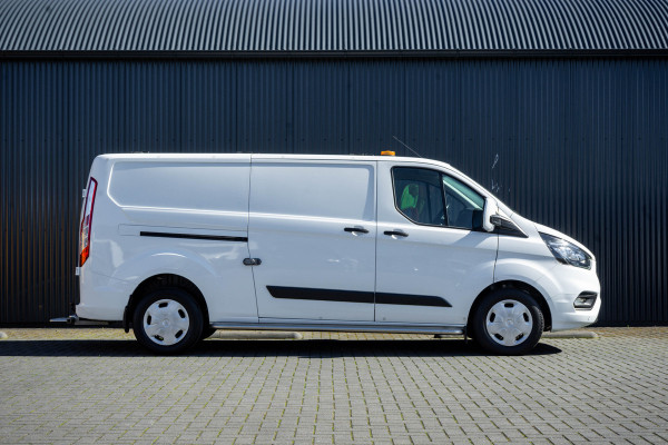 Ford Transit Custom L2H1 | 130PK | Volledig Ingericht | LED | Cruise | PDC | Stoelverw. | Airco | Trekhaak