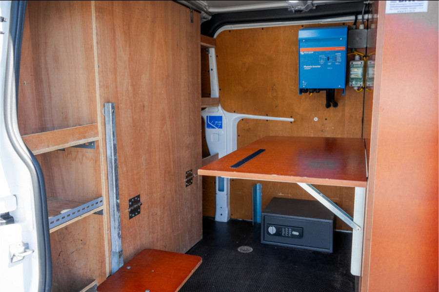 Ford Transit Custom L2H1 | 130PK | Volledig Ingericht | LED | Cruise | PDC | Stoelverw. | Airco | Trekhaak