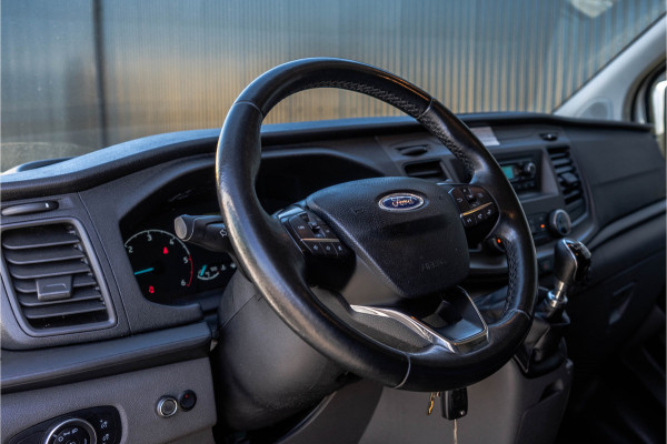 Ford Transit Custom L2H1 | 130PK | Volledig Ingericht | LED | Cruise | PDC | Stoelverw. | Airco | Trekhaak