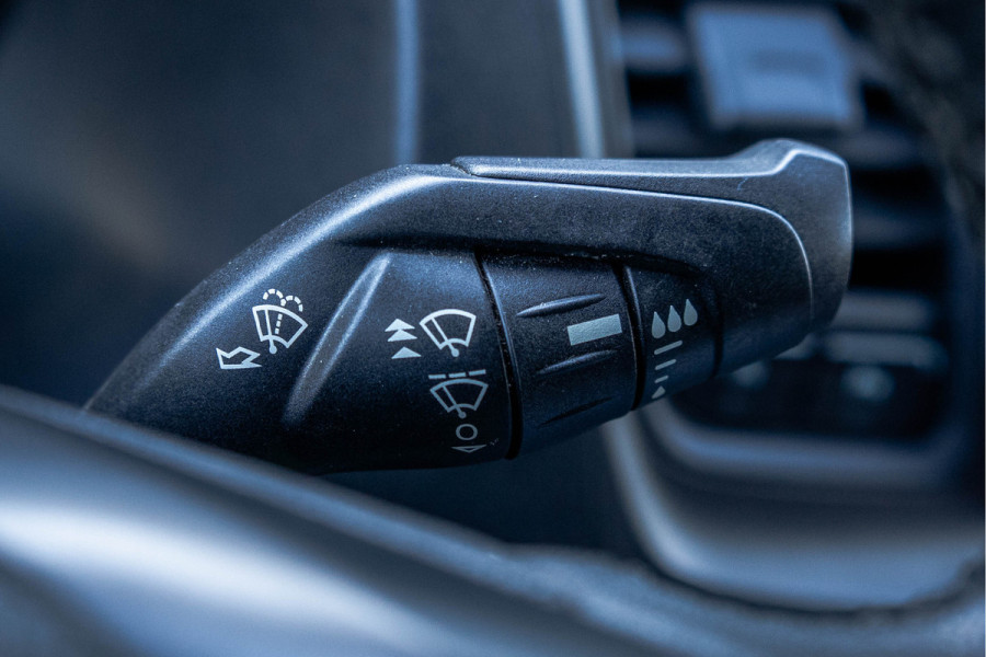 Ford Transit Custom L2H1 | 130PK | Volledig Ingericht | LED | Cruise | PDC | Stoelverw. | Airco | Trekhaak