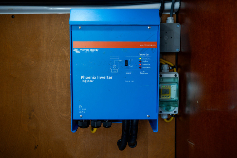 Ford Transit Custom L2H1 | 130PK | Volledig Ingericht | LED | Cruise | PDC | Stoelverw. | Airco | Trekhaak