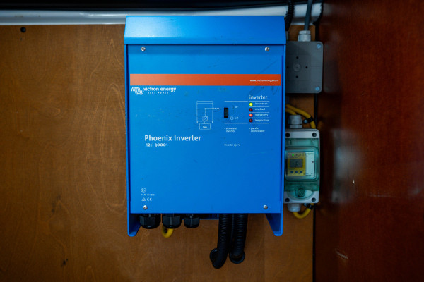 Ford Transit Custom L2H1 | 130PK | Volledig Ingericht | LED | Cruise | PDC | Stoelverw. | Airco | Trekhaak