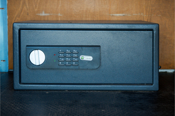 Ford Transit Custom L2H1 | 130PK | Volledig Ingericht | LED | Cruise | PDC | Stoelverw. | Airco | Trekhaak